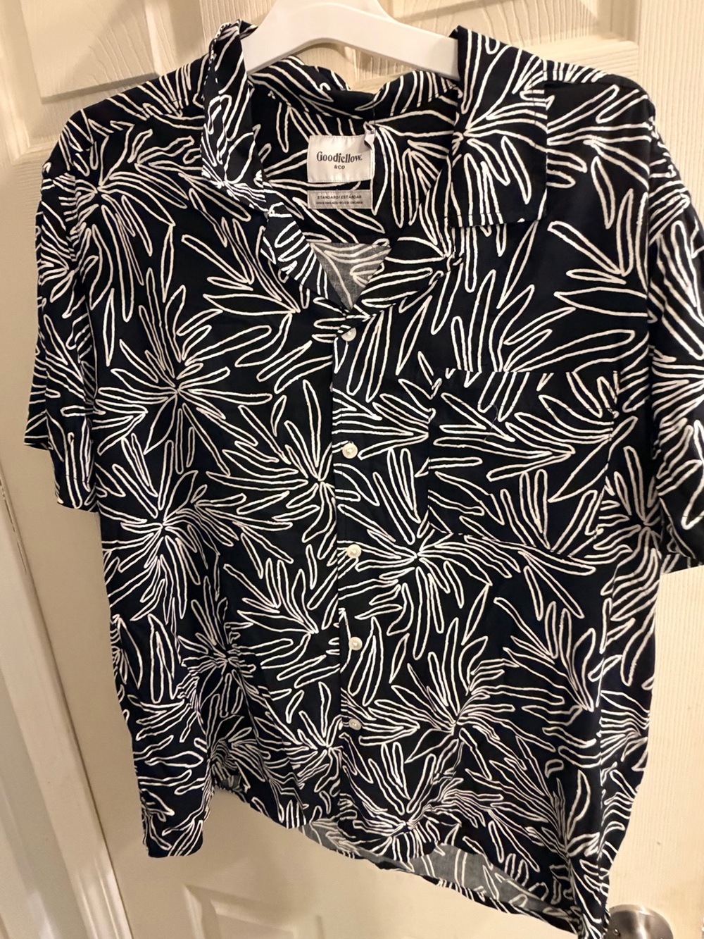 Goodfellow & Co Black Shirt with White Abstract Leaf Print